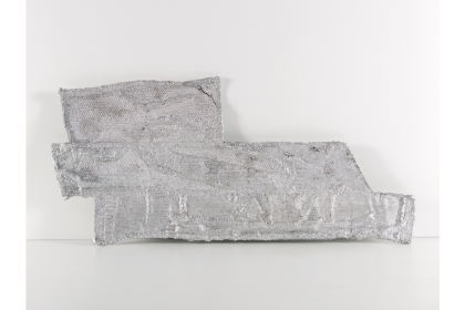 Flying carpet II (2020) | 32 x 65 x 0,5 cm | aluminum